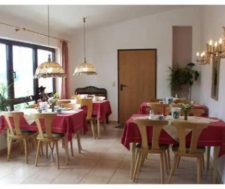 Landgasthof Traube 하이덴하임안데어브렌츠