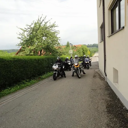 Landgasthof Traube 하이덴하임안데어브렌츠