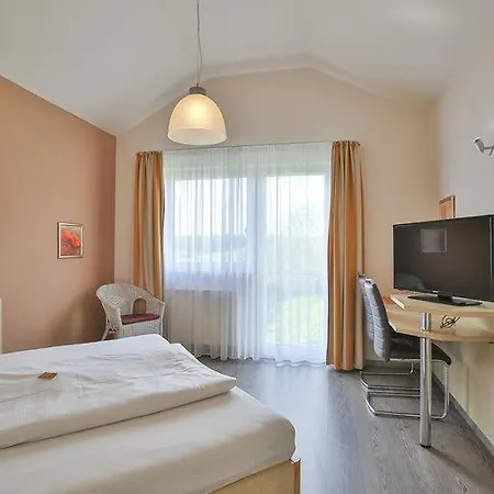 Landgasthof Traube 2*