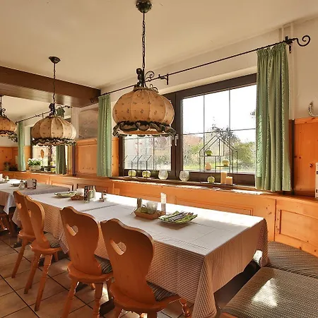 Landgasthof Traube Pensión 2*