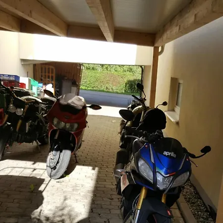 Landgasthof Traube 하이덴하임안데어브렌츠