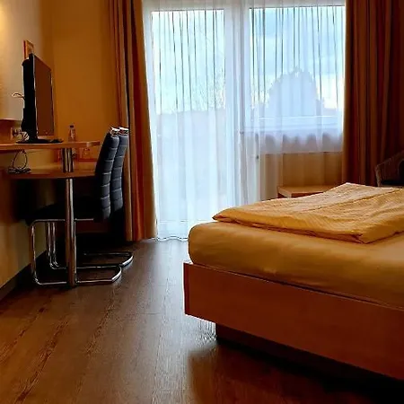 Landgasthof Traube 2*